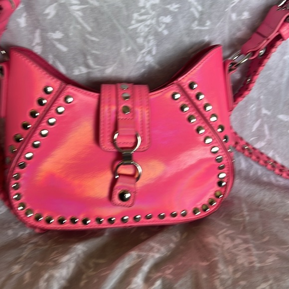HOT PINK HANDBAG - Picture 3 of 6